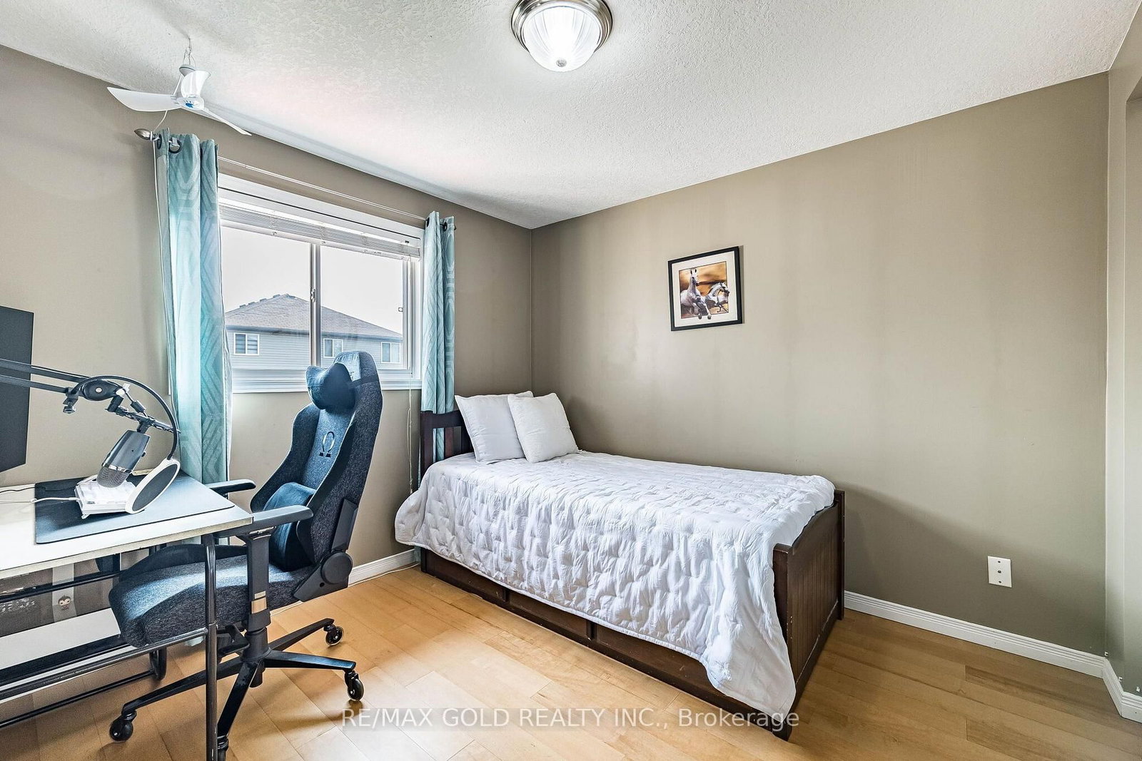 6 Moffatt Lane • Guelph, ON photo 31