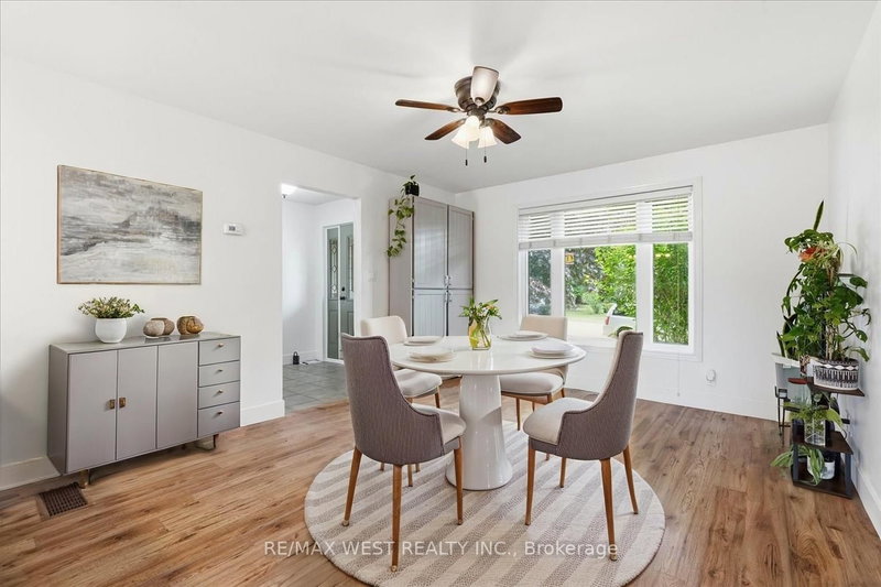 12 Dunnett Drive