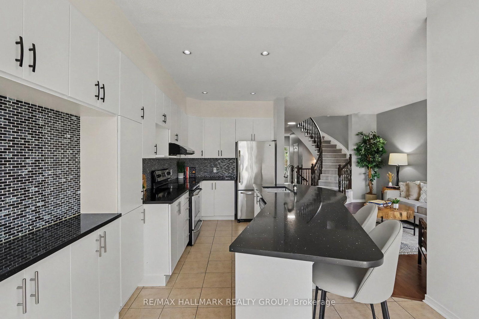 244 Calaveras Avenue • Ottawa, ON photo 14