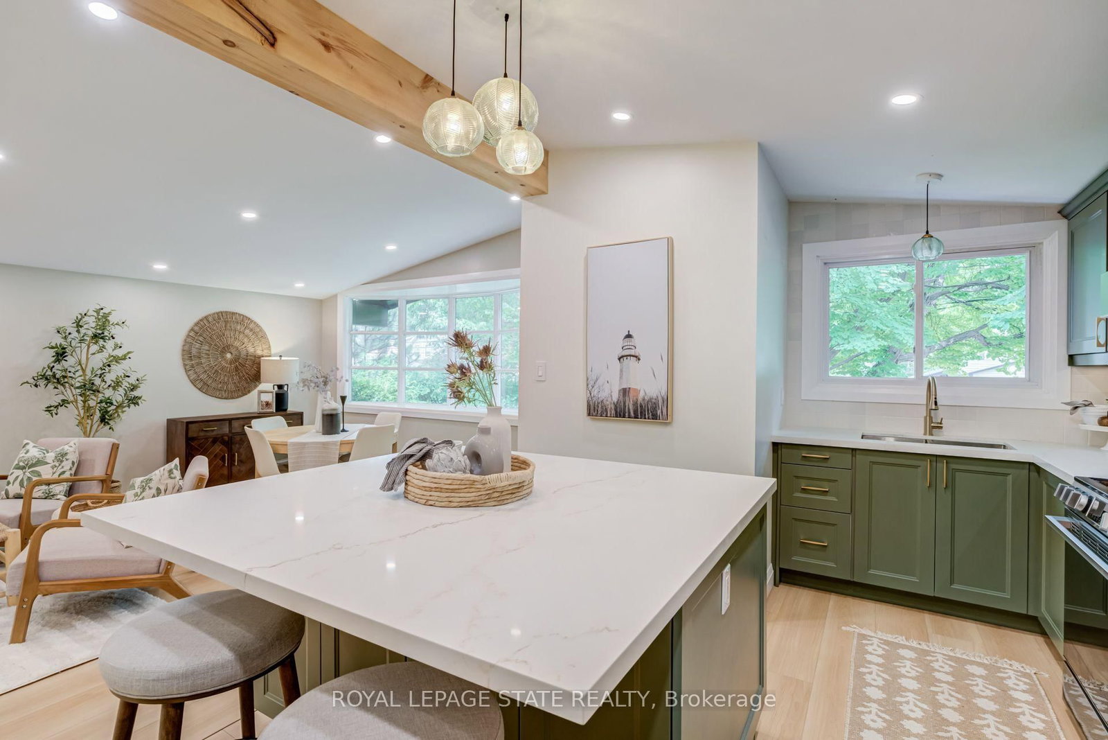 28 Helen Street • Hamilton, ON photo 15