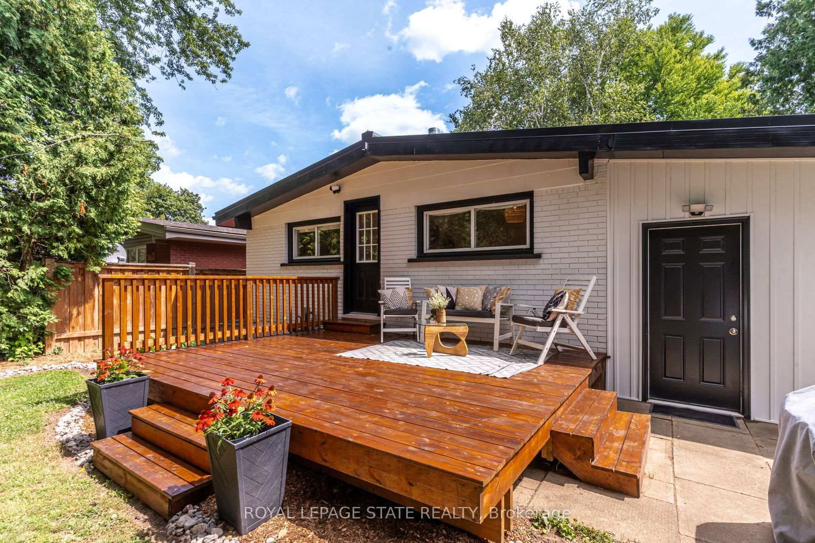 28 Helen Street • Hamilton, ON photo 40
