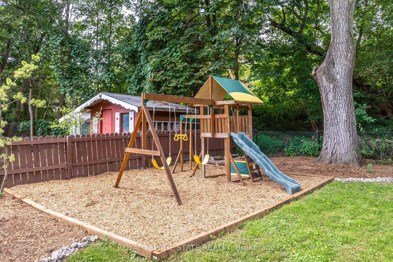 28 Helen Street • Hamilton, ON photo 44