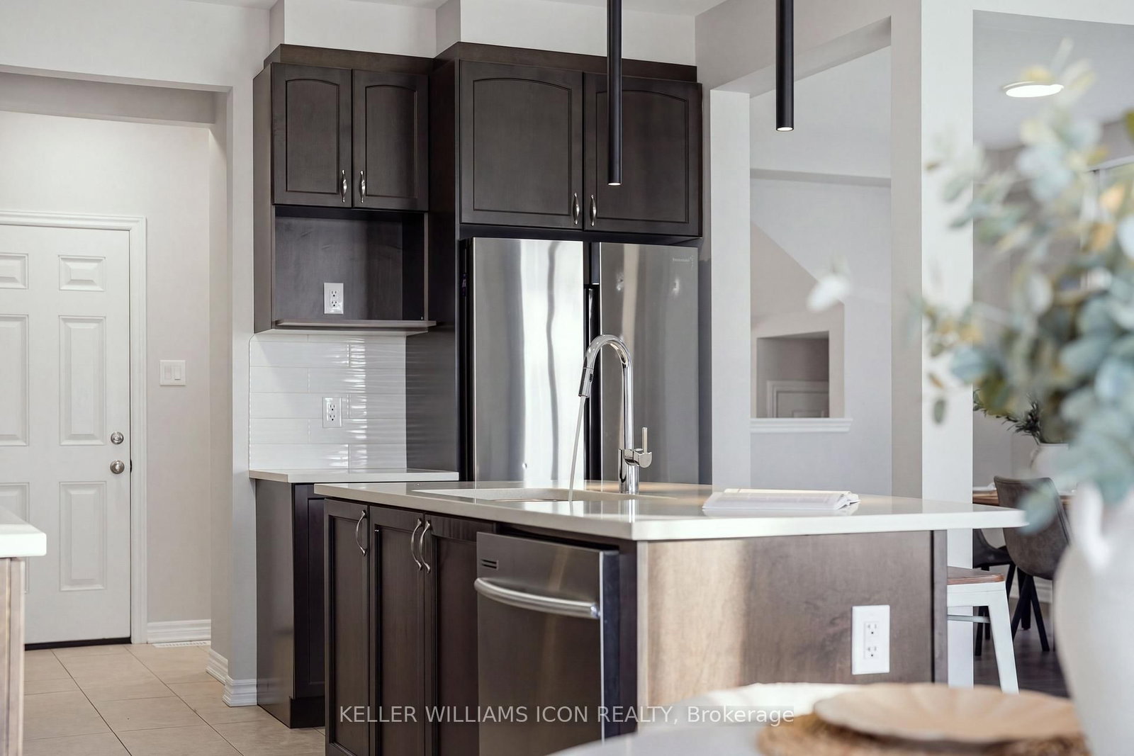 404 Aphelion Crescent • Ottawa, ON photo 8