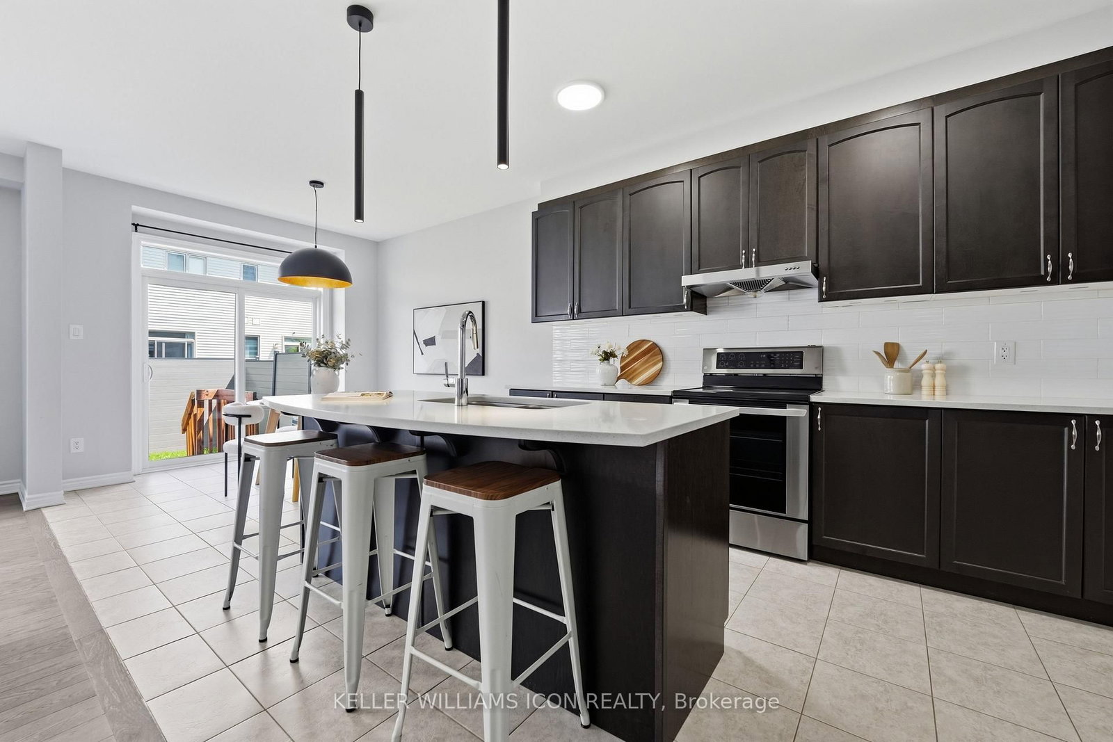 404 Aphelion Crescent • Ottawa, ON photo 9