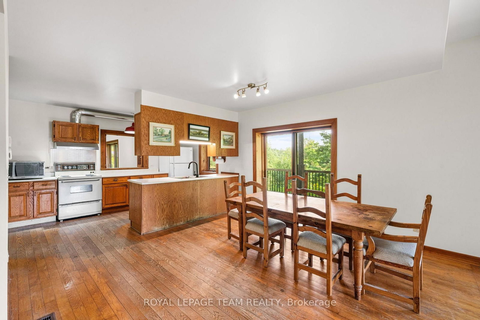 1776 Old Brooke Road • Maberly, ON photo 12