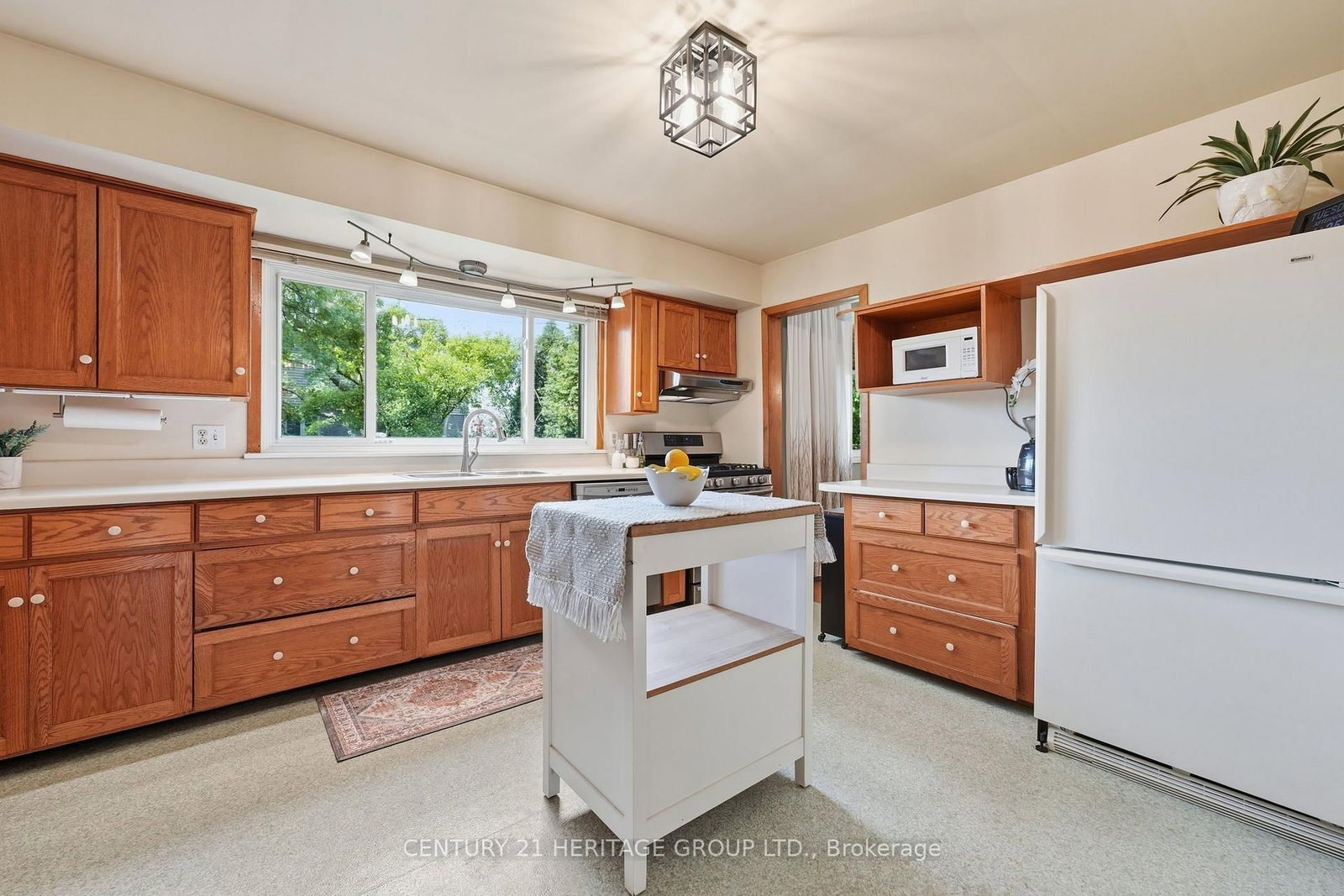 314 Harmony Road • Hamilton, ON photo 22