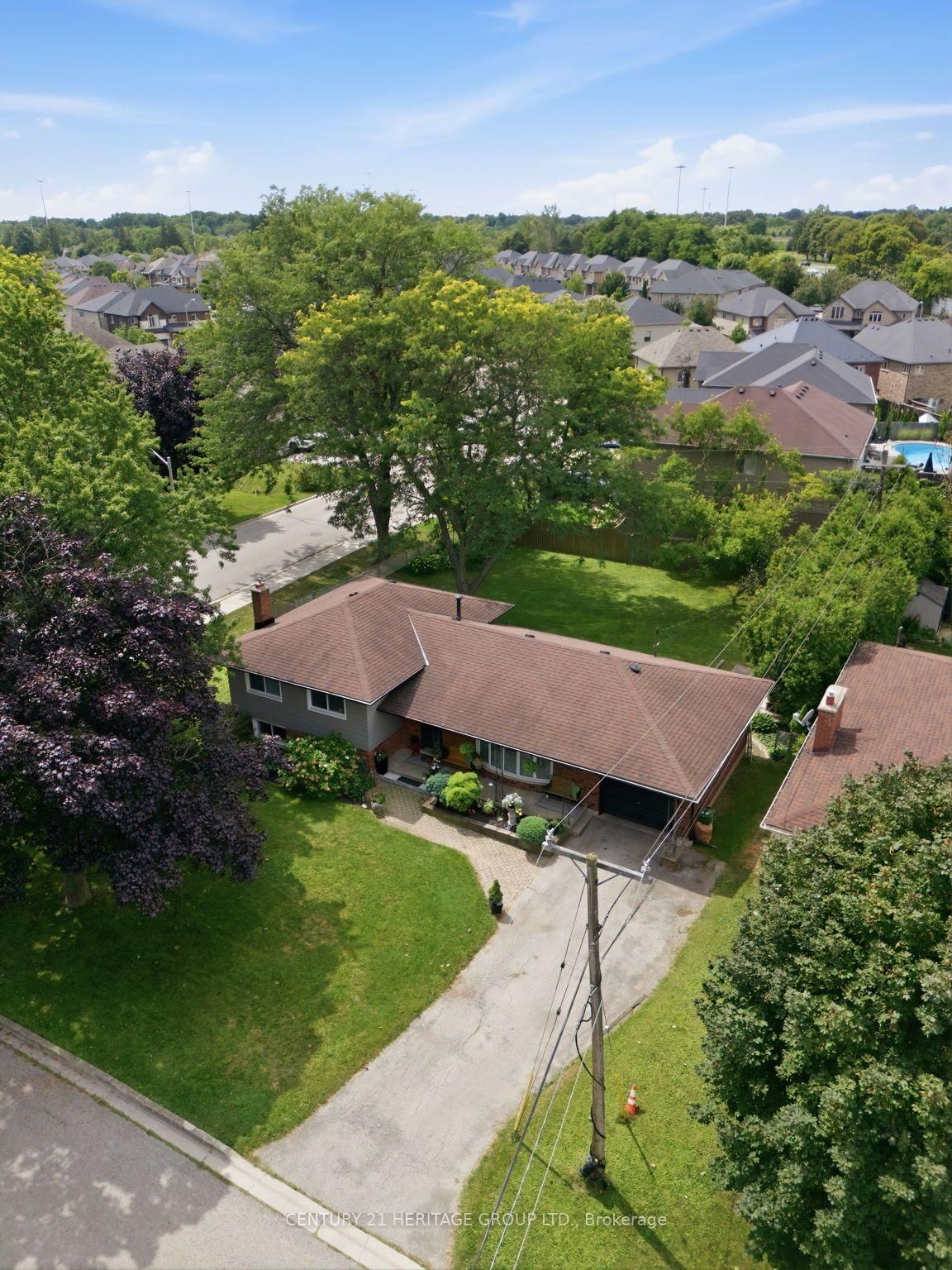 314 Harmony Road • Hamilton, ON photo 5