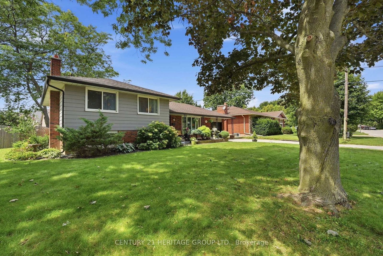 314 Harmony Road • Hamilton, ON photo 8
