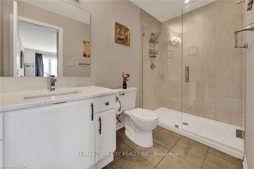 2C-115 South Creek Dr, Kitchener, view 18