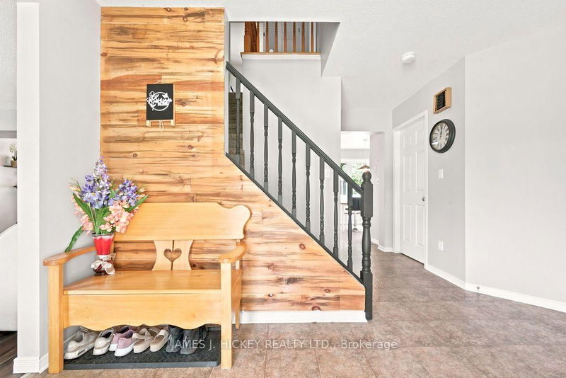 4 Banting Drive