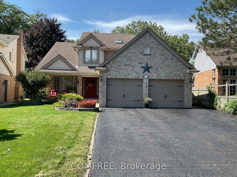 10 Sinclair Crescent