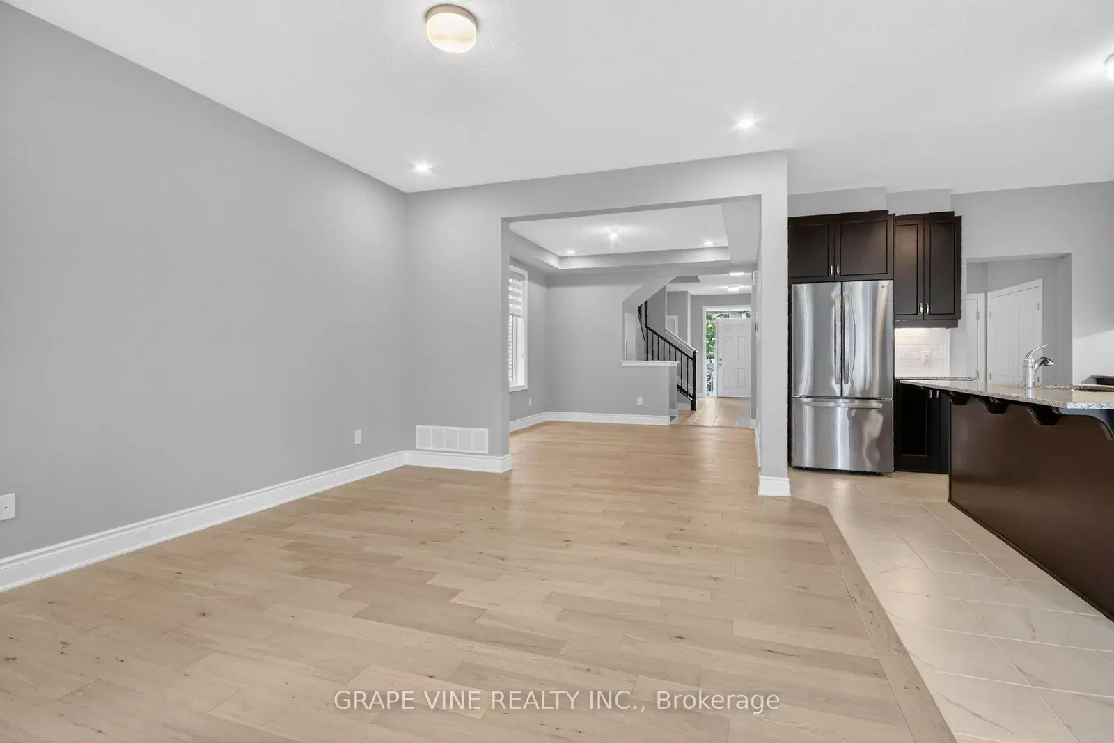 316 Crossway Terrace, Ottawa, ON — photo 7