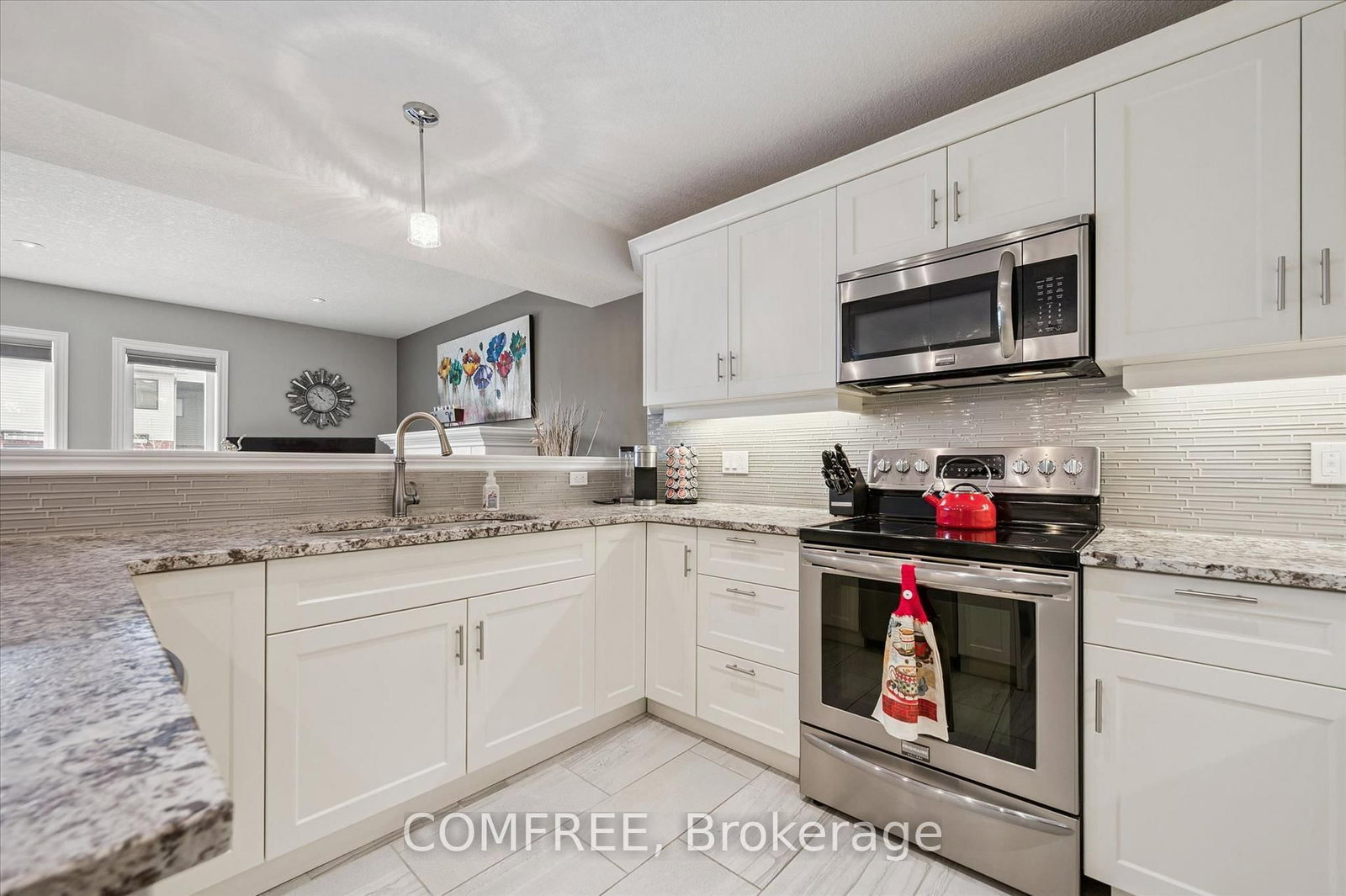 235 Spencer Drive • Centre Wellington, ON photo 8