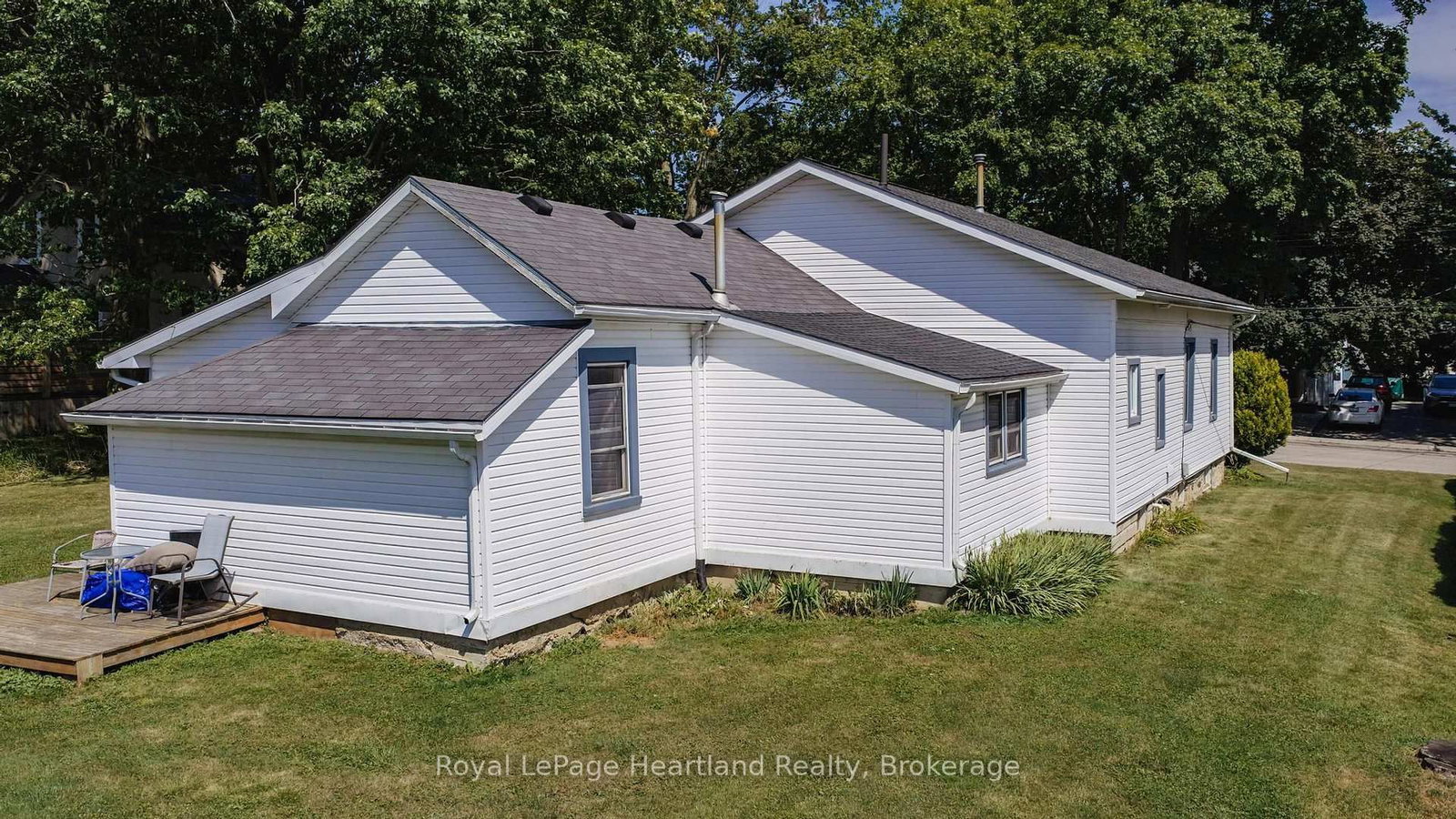 132 Queen Street • Central Huron, ON photo 20