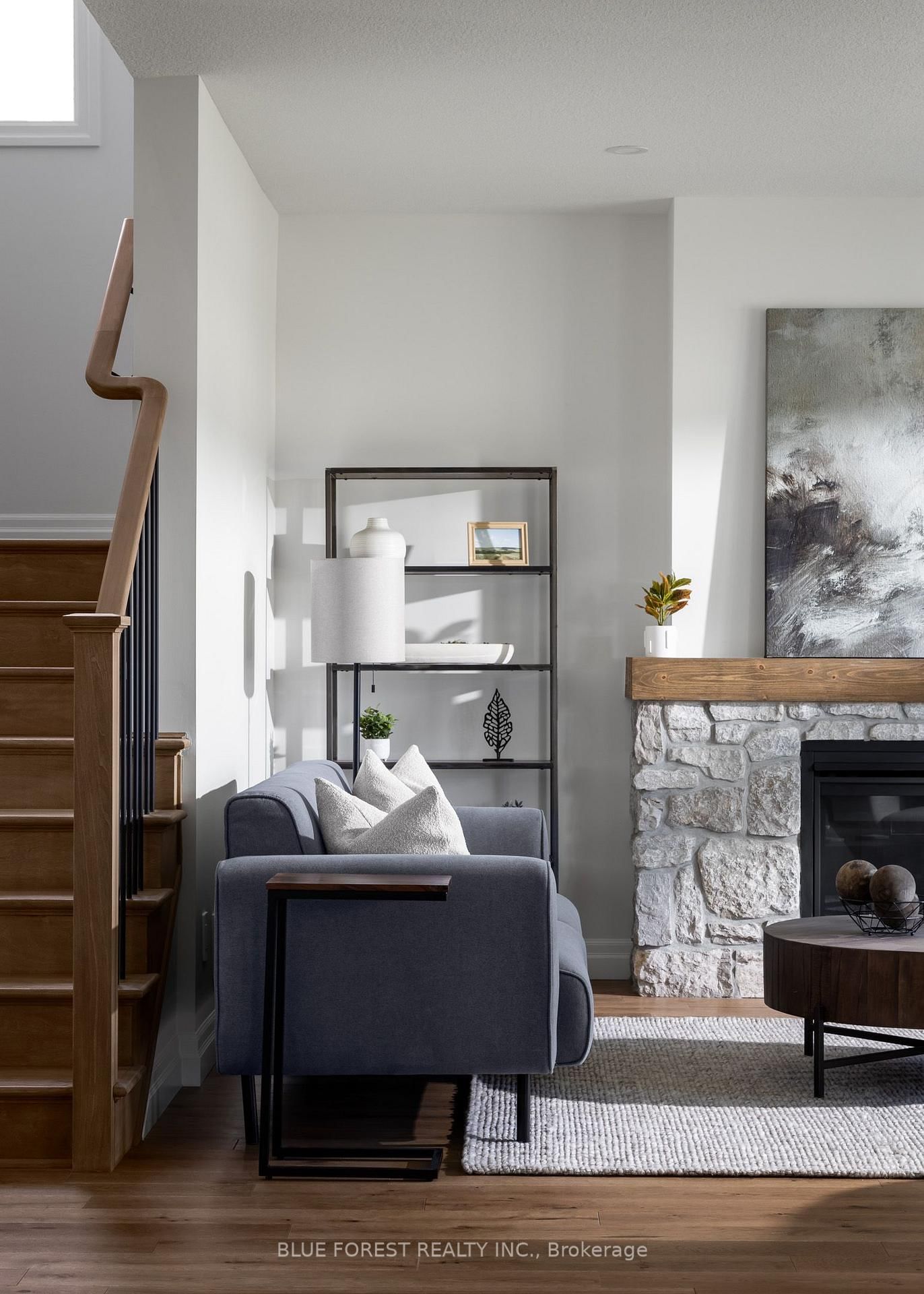246 Harvest Lane • Thames Centre, ON photo 12