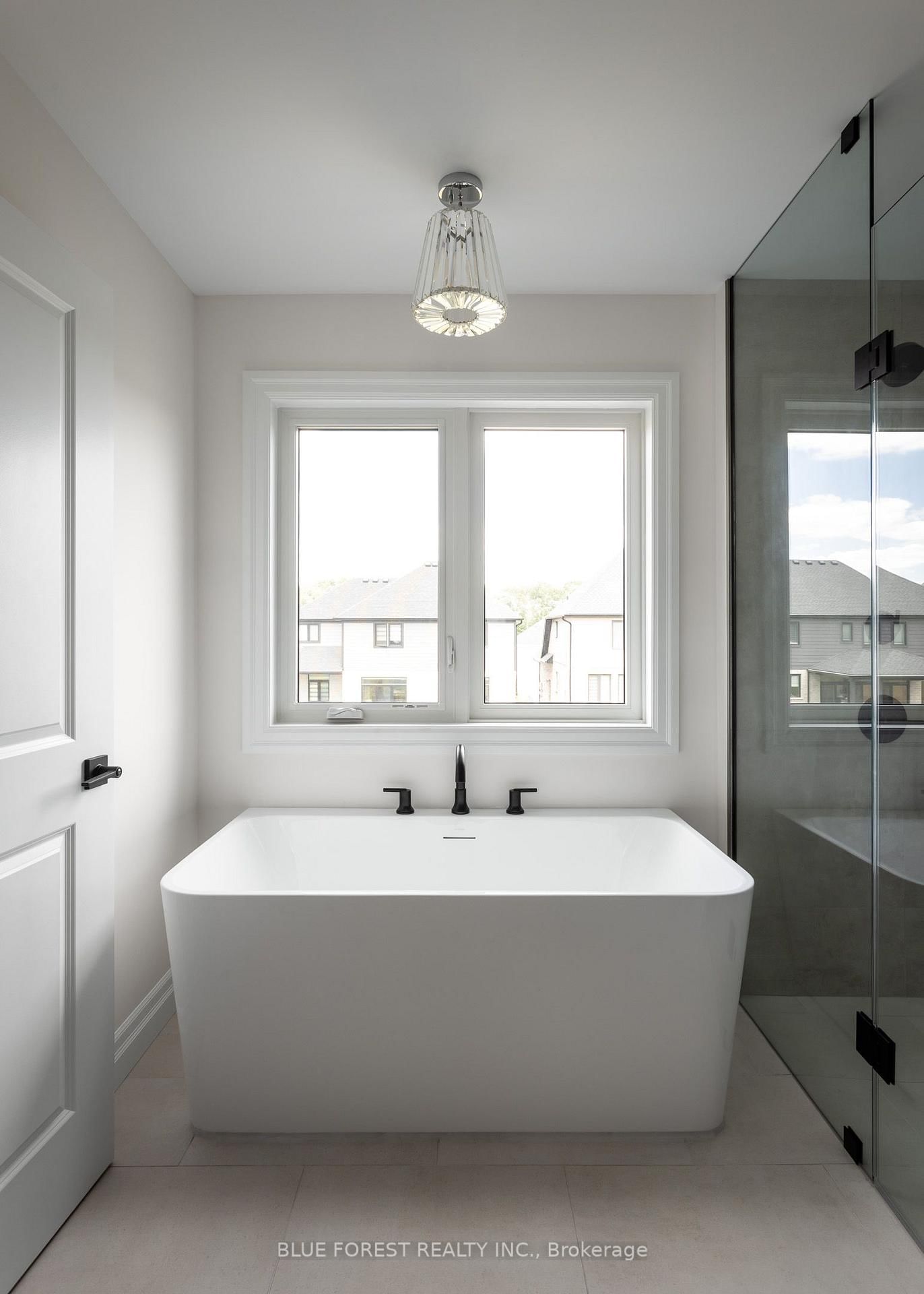 246 Harvest Lane • Thames Centre, ON photo 16