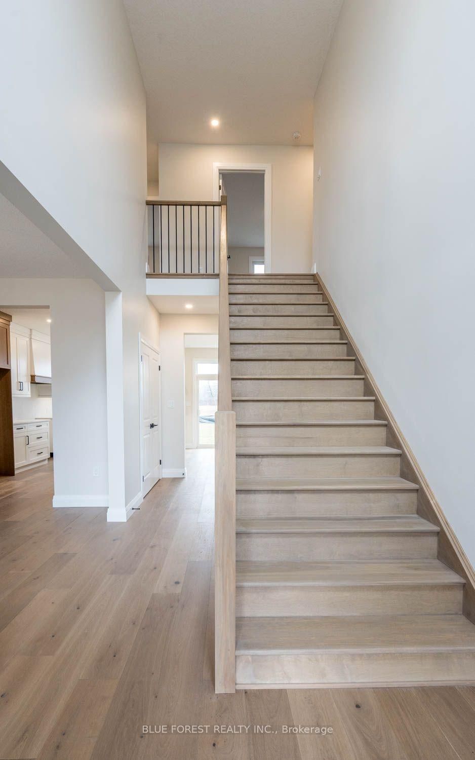 274 Harvest Lane • Thames Centre, ON photo 11
