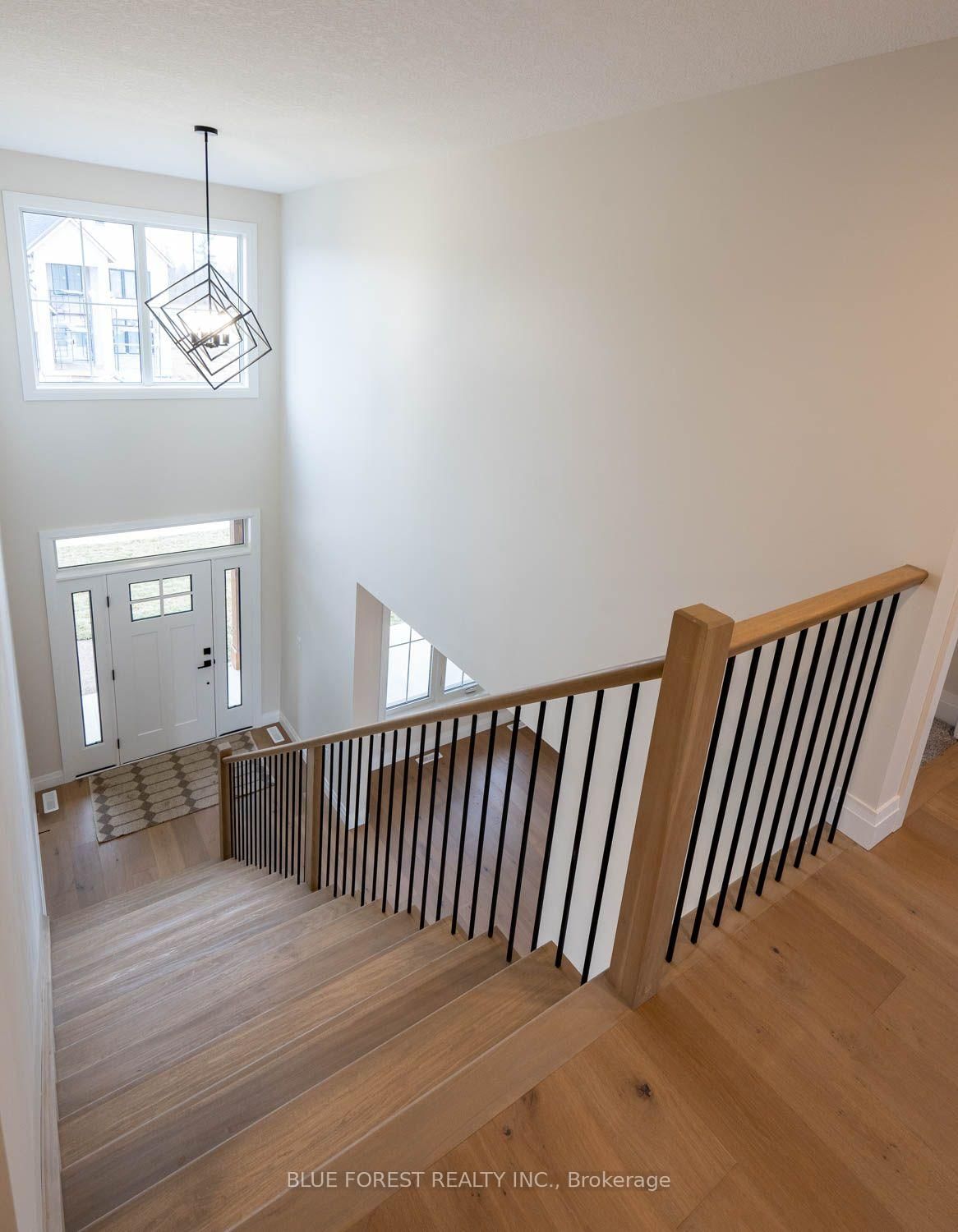 274 Harvest Lane • Thames Centre, ON photo 12