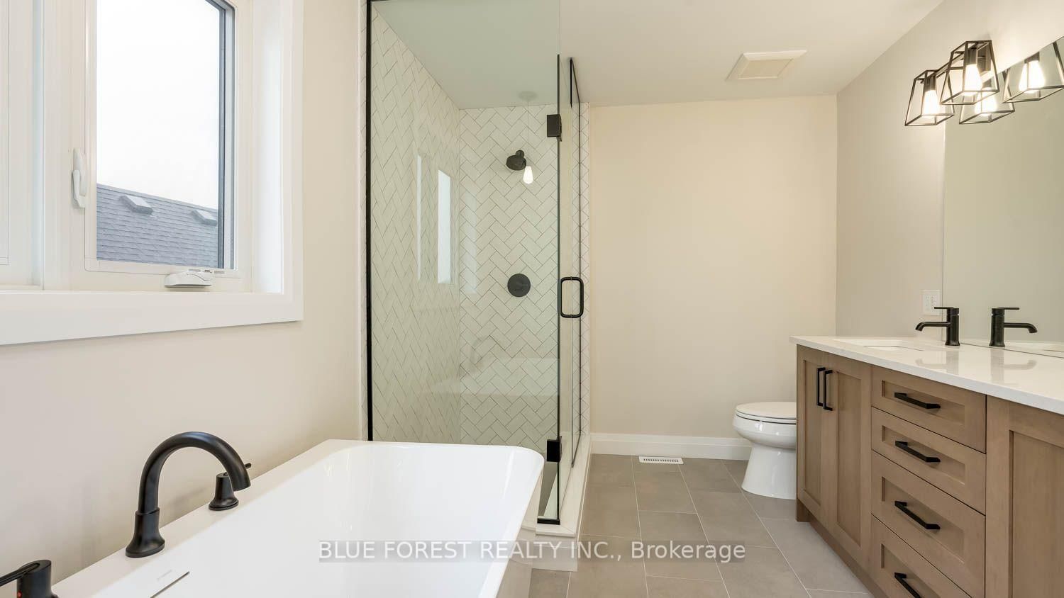 274 Harvest Lane • Thames Centre, ON photo 13