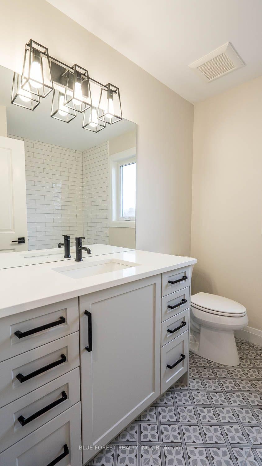 274 Harvest Lane • Thames Centre, ON photo 15