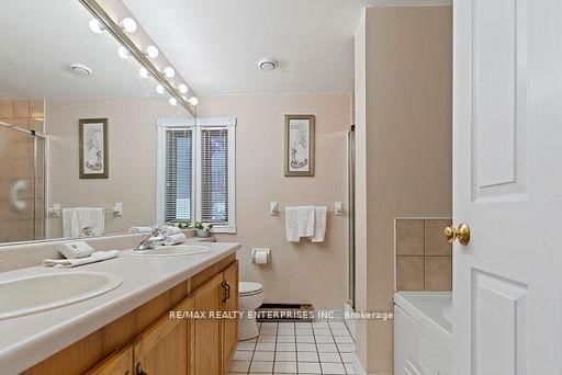 811 Grandview Hilltop Drive • #8 • Huntsville, ON photo 23