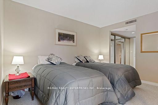 811 Grandview Hilltop Drive • #8 • Huntsville, ON photo 25