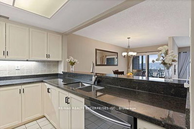 811 Grandview Hilltop Drive • #8 • Huntsville, ON photo 9