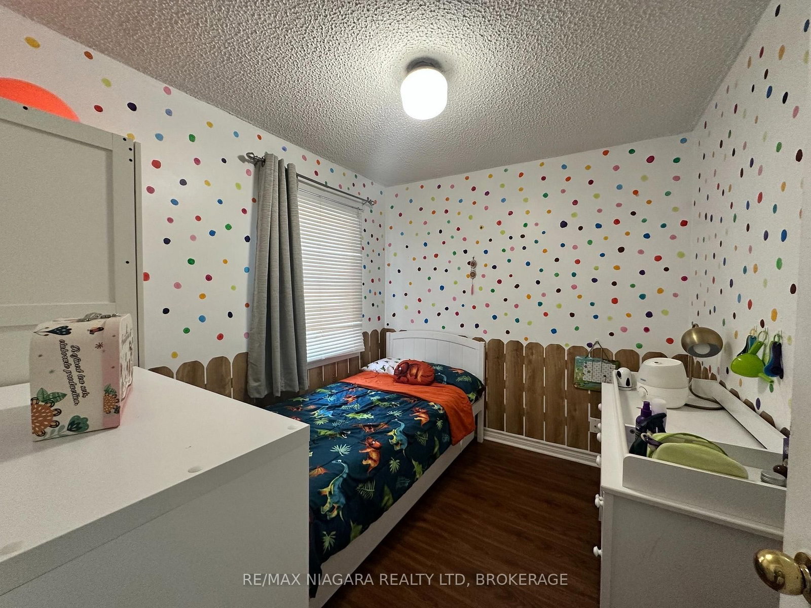 44 Churchill Street • St. Catharines, ON photo 12
