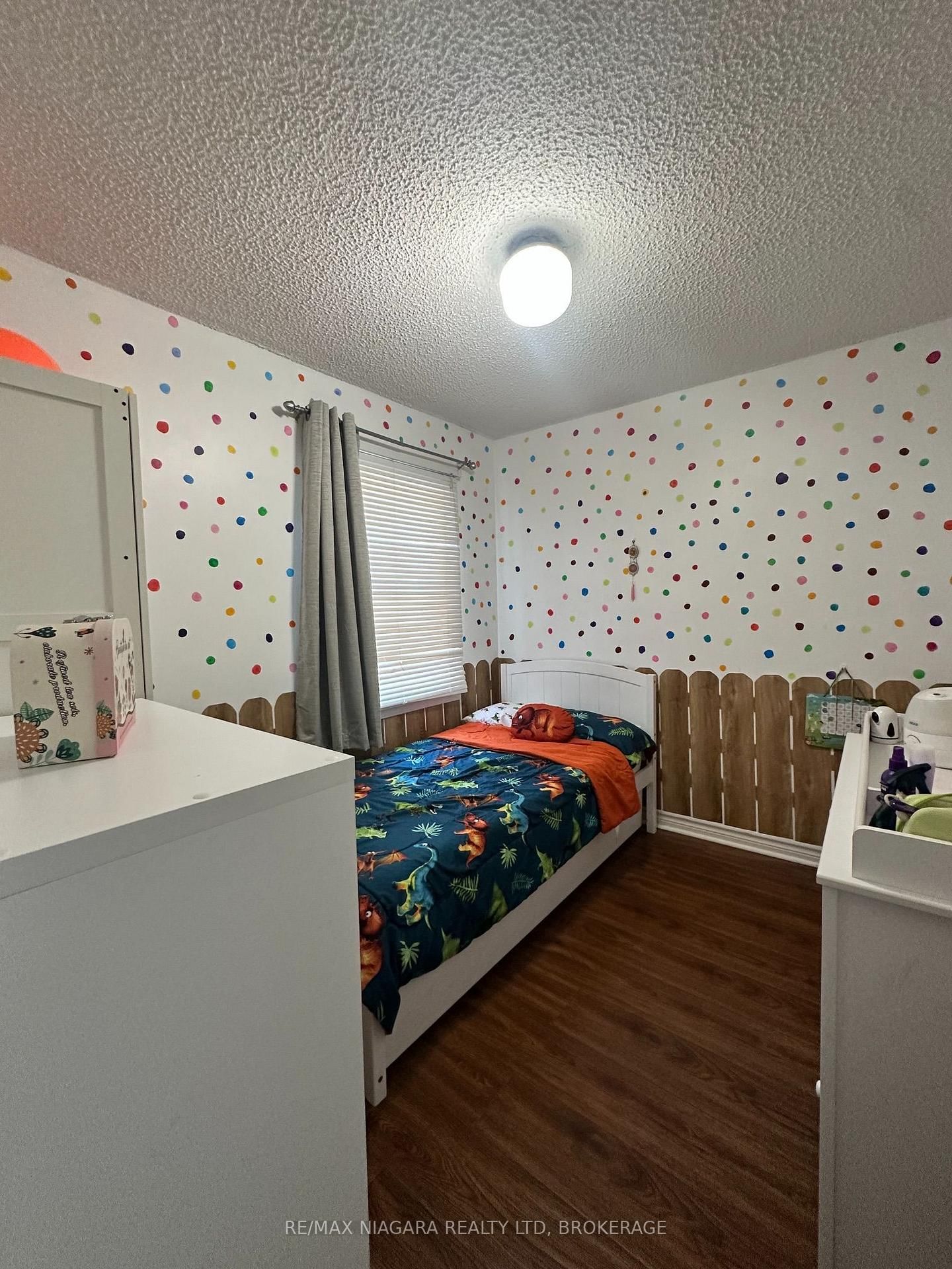 44 Churchill Street • St. Catharines, ON photo 13