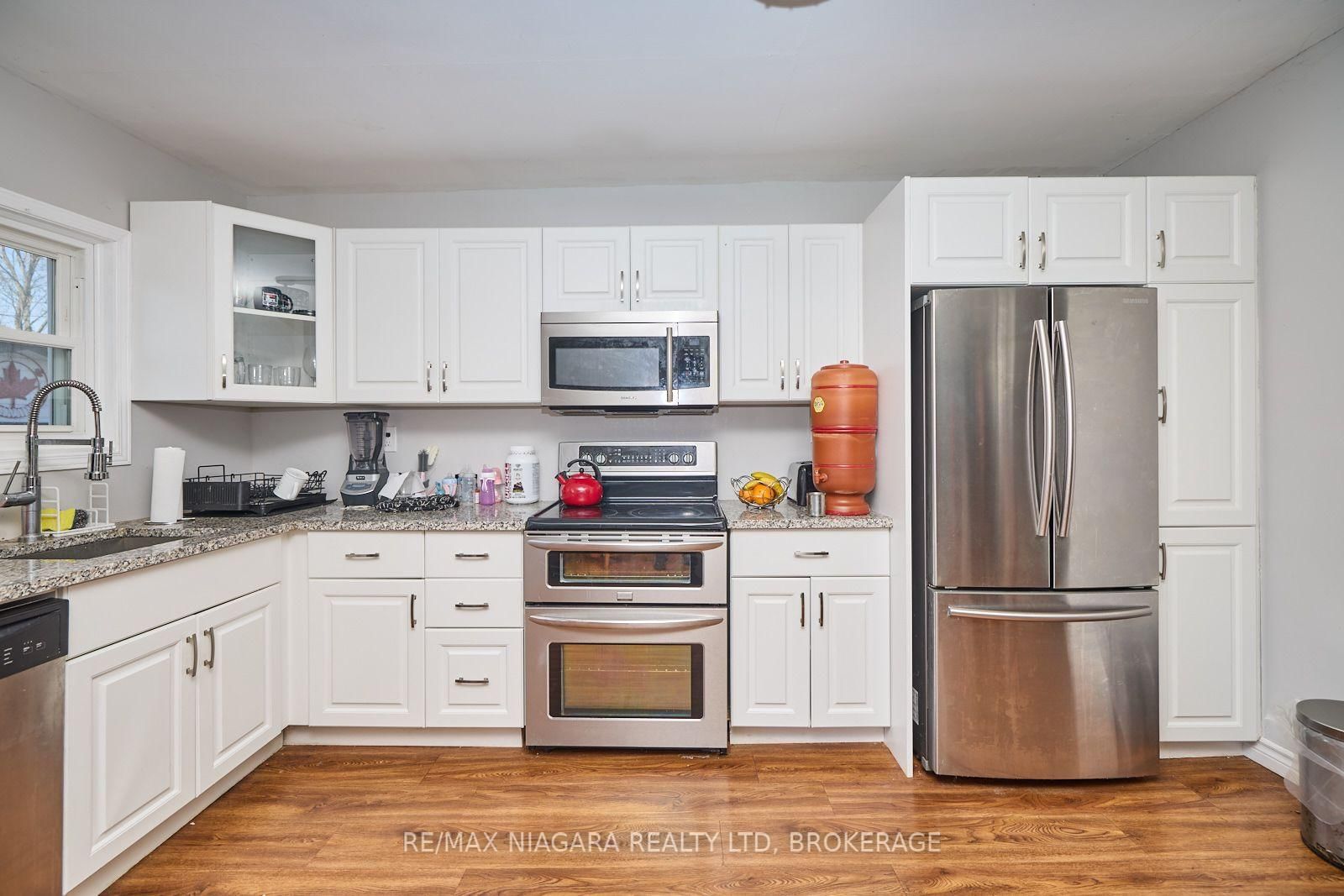 44 Churchill Street • St. Catharines, ON photo 17