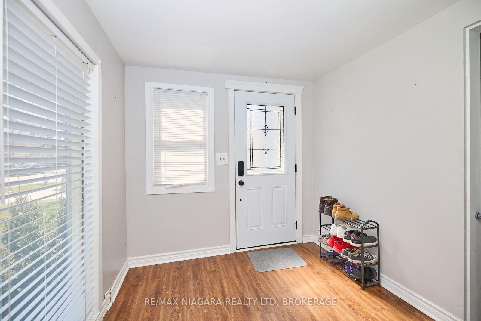44 Churchill Street • St. Catharines, ON photo 5