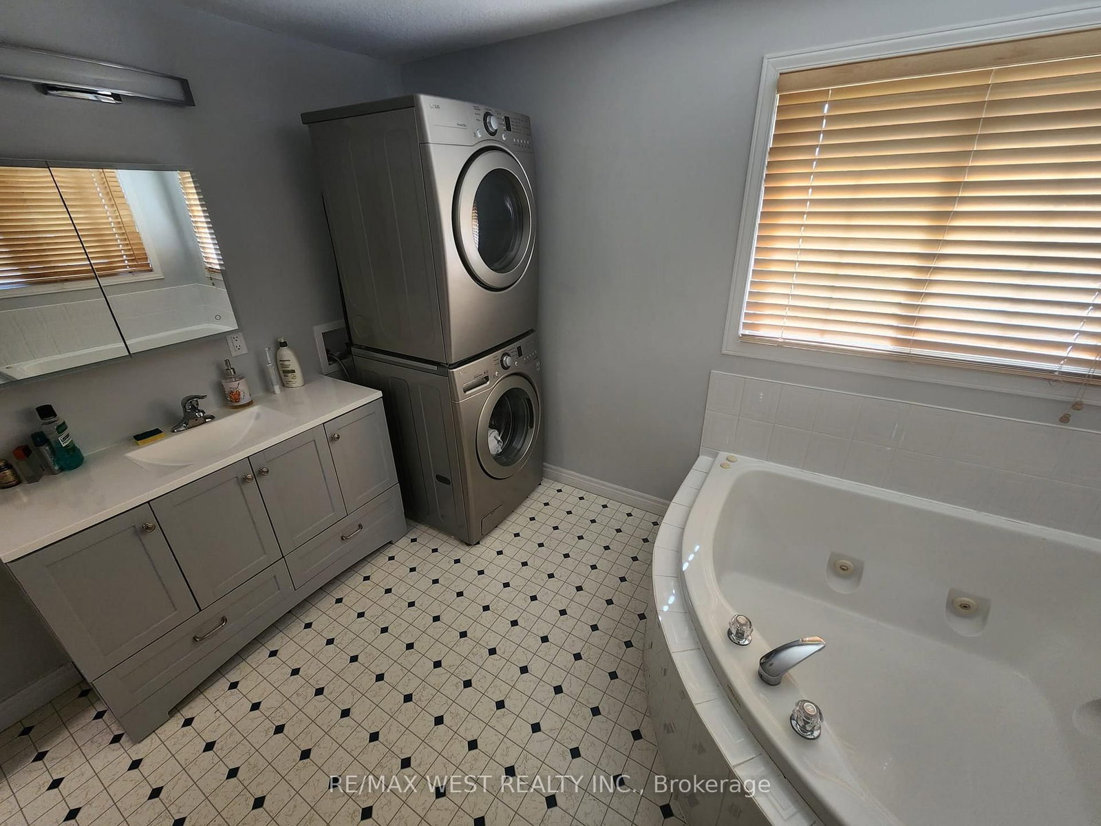 792 Butternut Avenue • Waterloo, ON photo 18