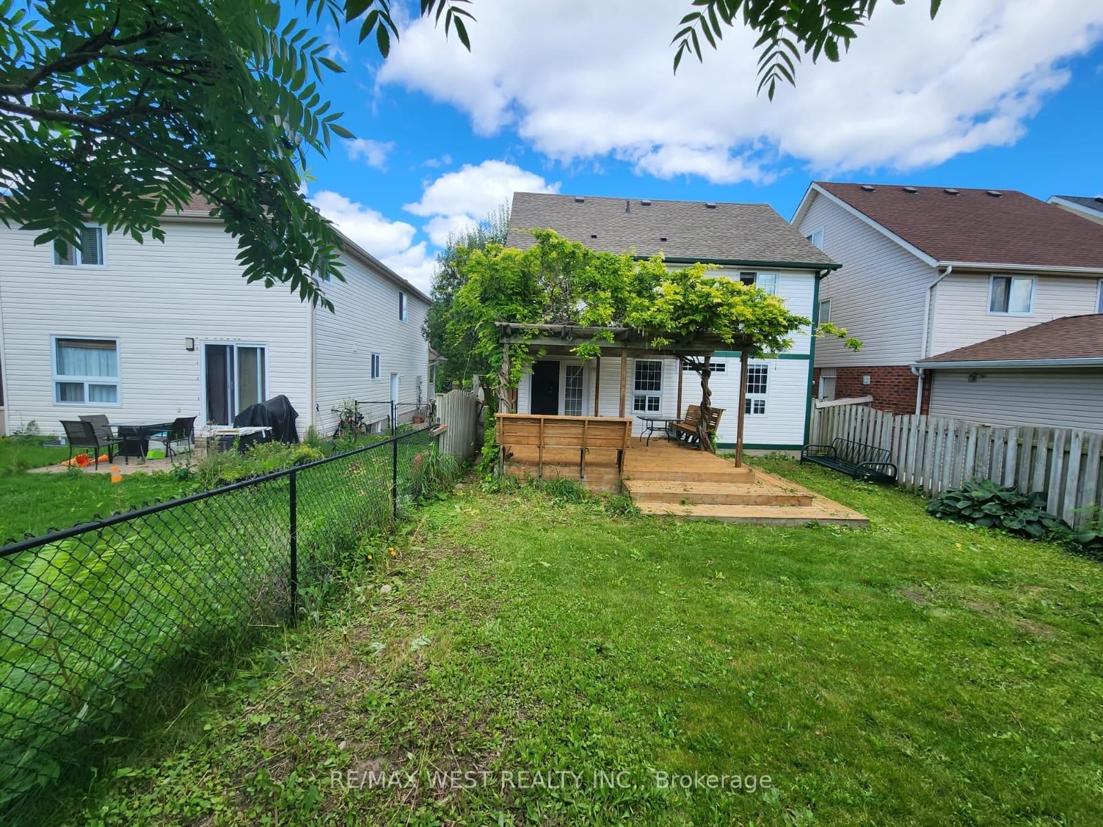 792 Butternut Avenue • Waterloo, ON photo 37