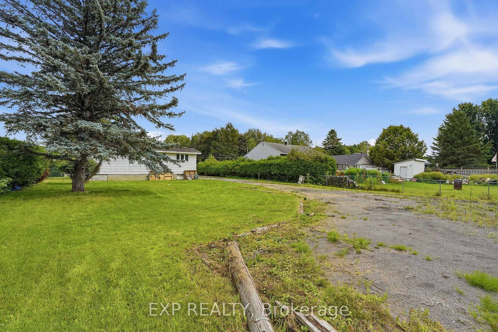 2498 Mer Bleue Road • Ottawa, ON photo 25