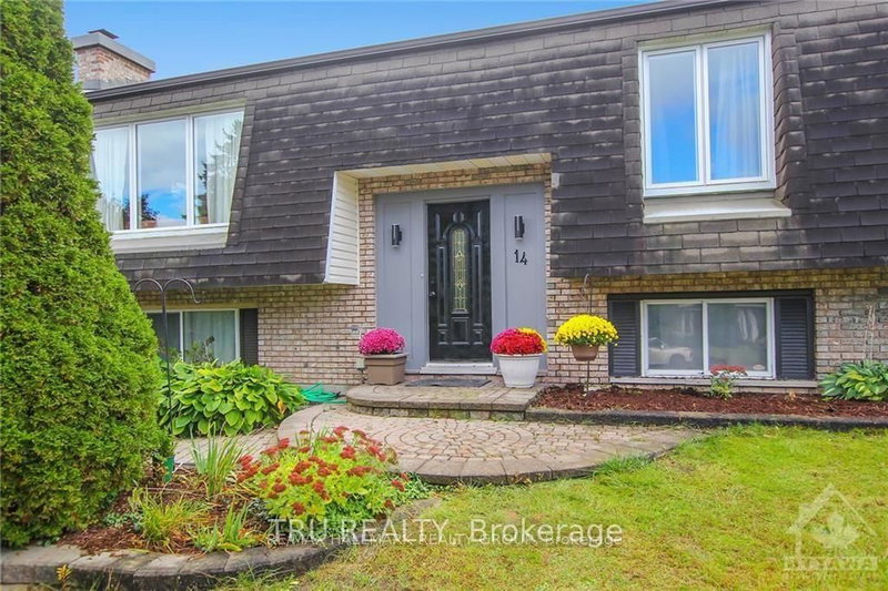14 Langholm Crescent
