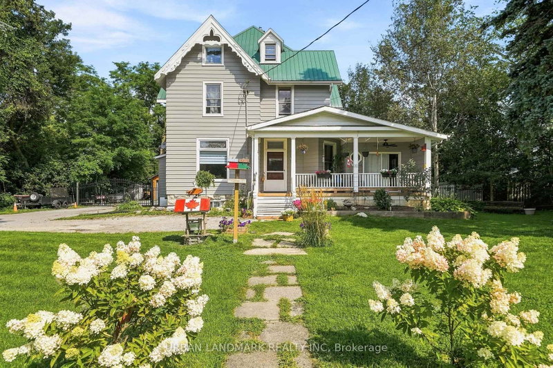 158 St Lawrence Street E