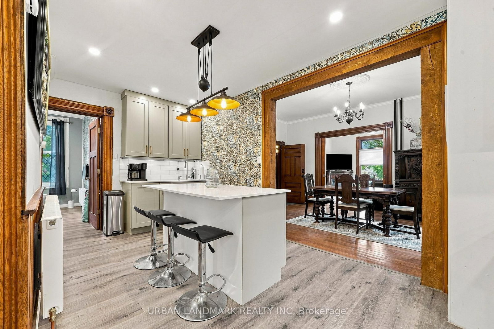 158 St Lawrence Street E • Madoc, ON photo 21