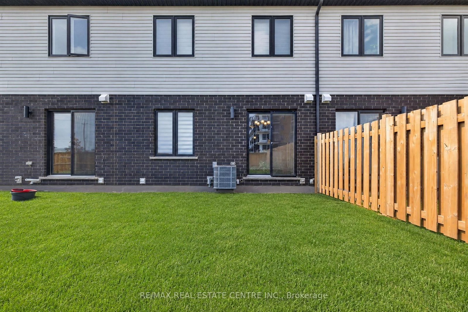 296 Bradshaw Drive • Stratford, ON photo 42