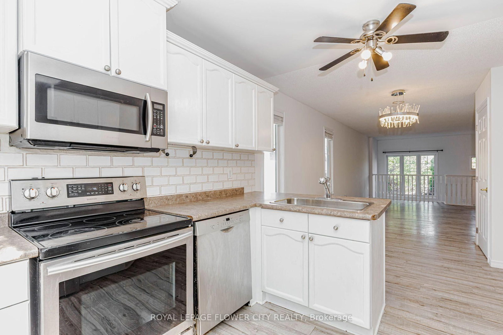 47 Queensway Drive • Strathroy-Caradoc, ON photo 21