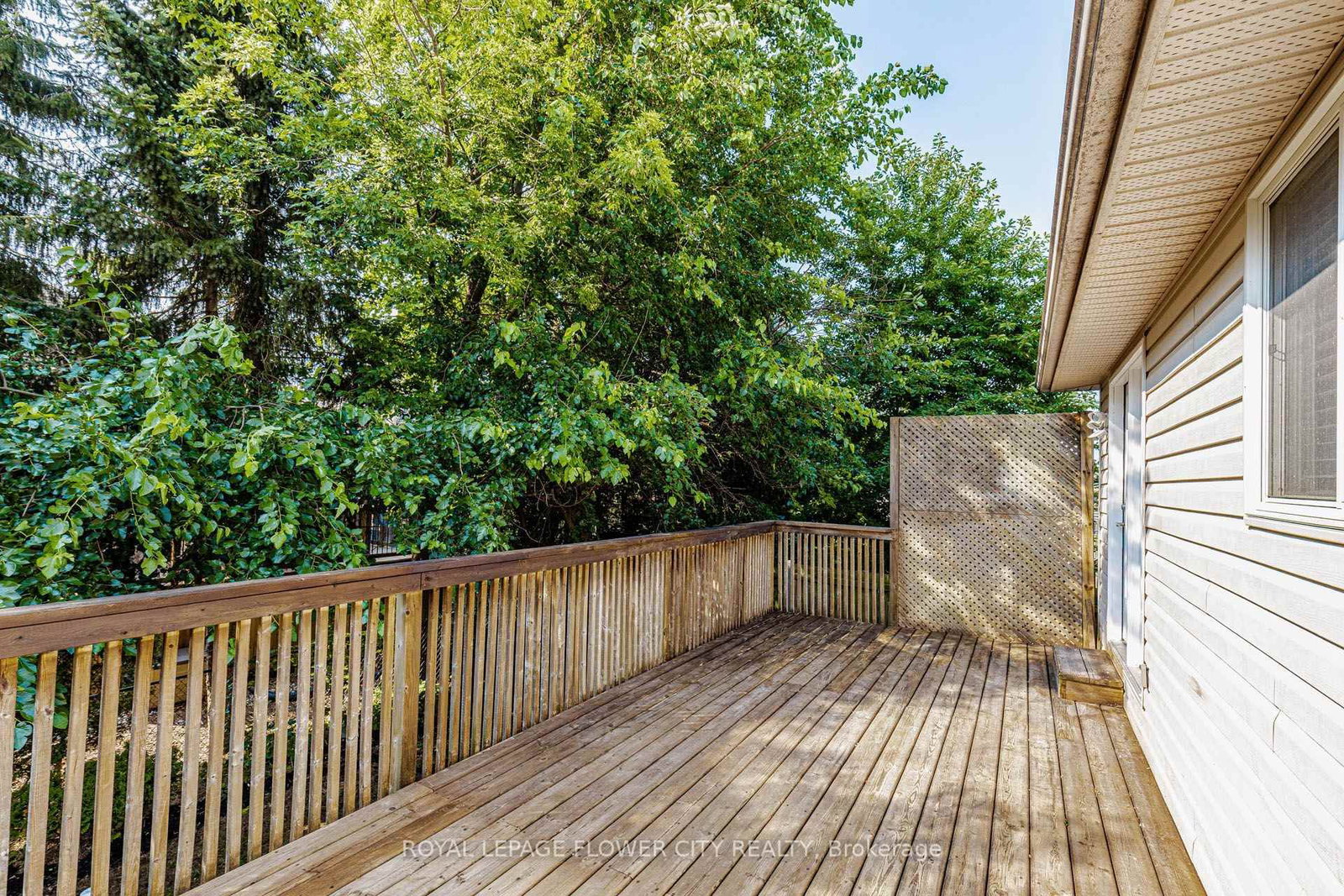 47 Queensway Drive • Strathroy-Caradoc, ON photo 50