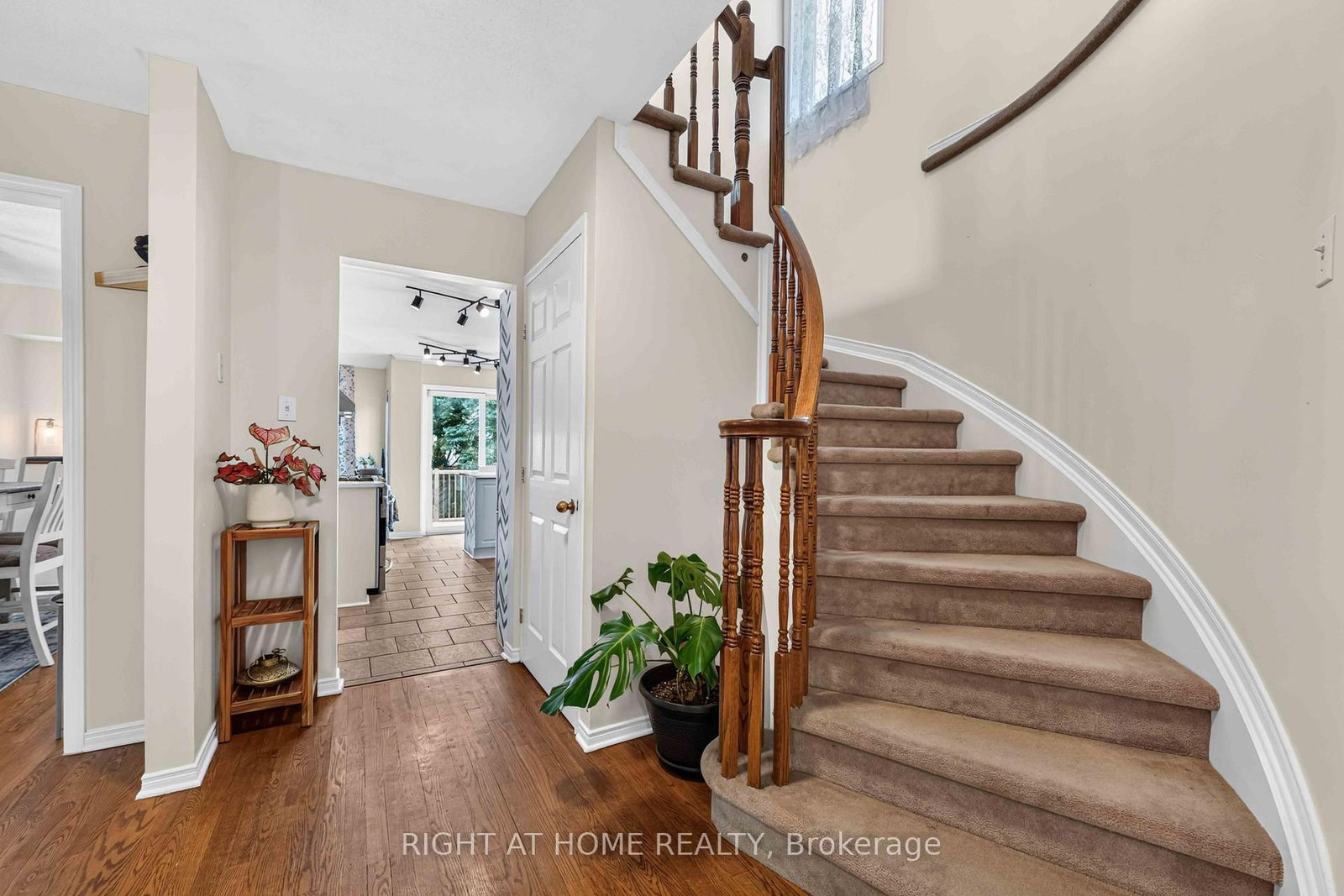 1552 STOJKO Street • Ottawa, ON photo 22