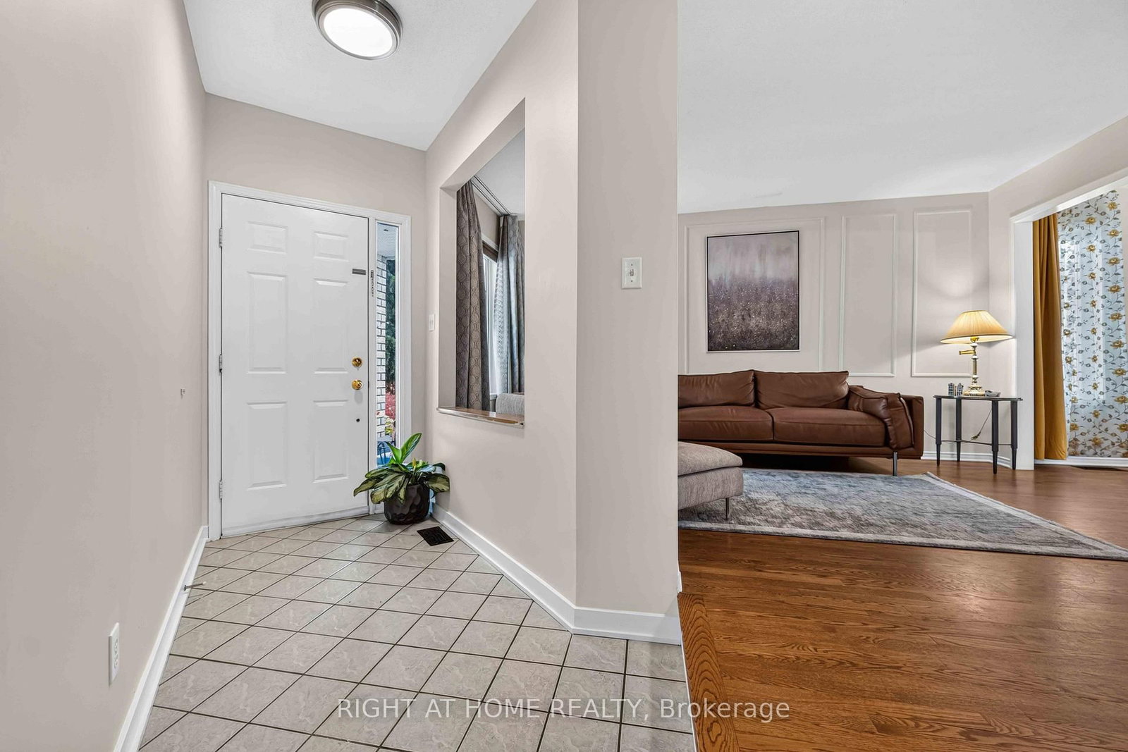 1552 STOJKO Street • Ottawa, ON photo 5