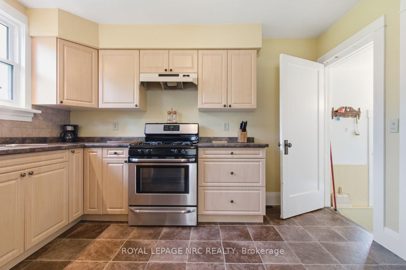 60 Forest Avenue • Port Colborne, ON photo 13