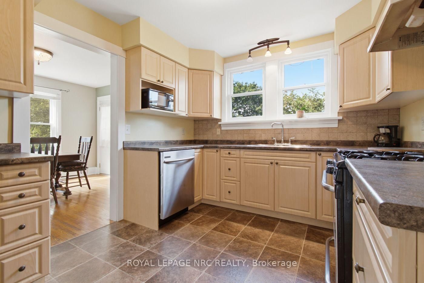 60 Forest Avenue • Port Colborne, ON photo 16