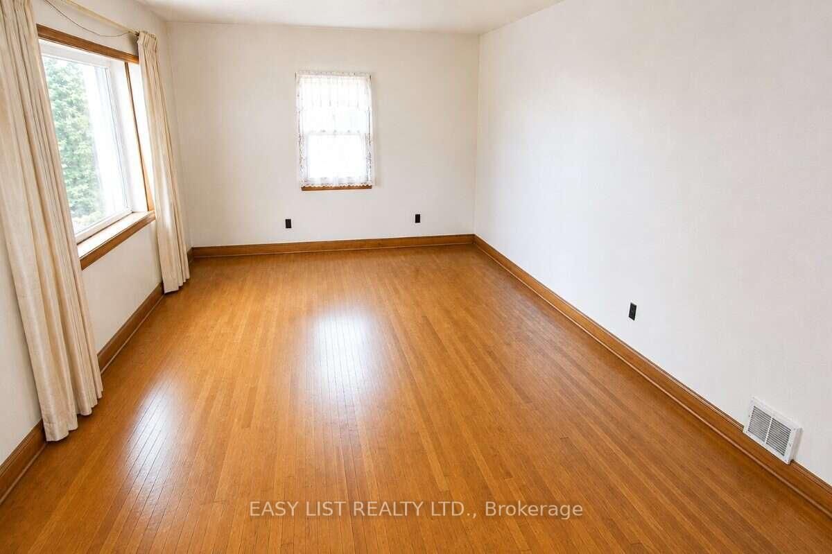 1860 Sturgeon Road • Kawartha Lakes, ON photo 4