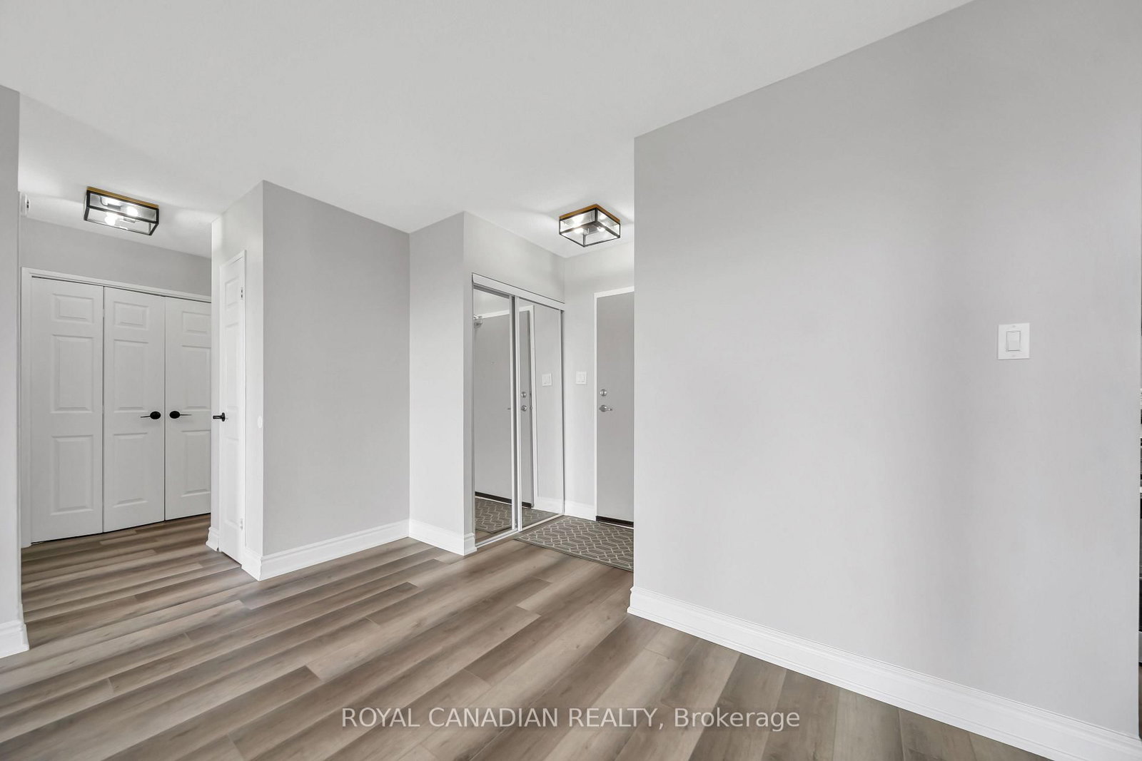 500 GREEN Road • #701 • Hamilton, ON photo 16