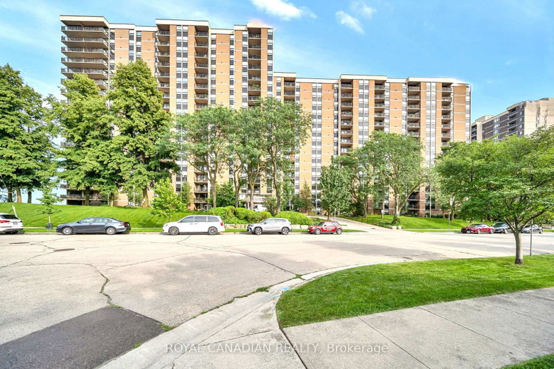 701 - 500 GREEN Road
