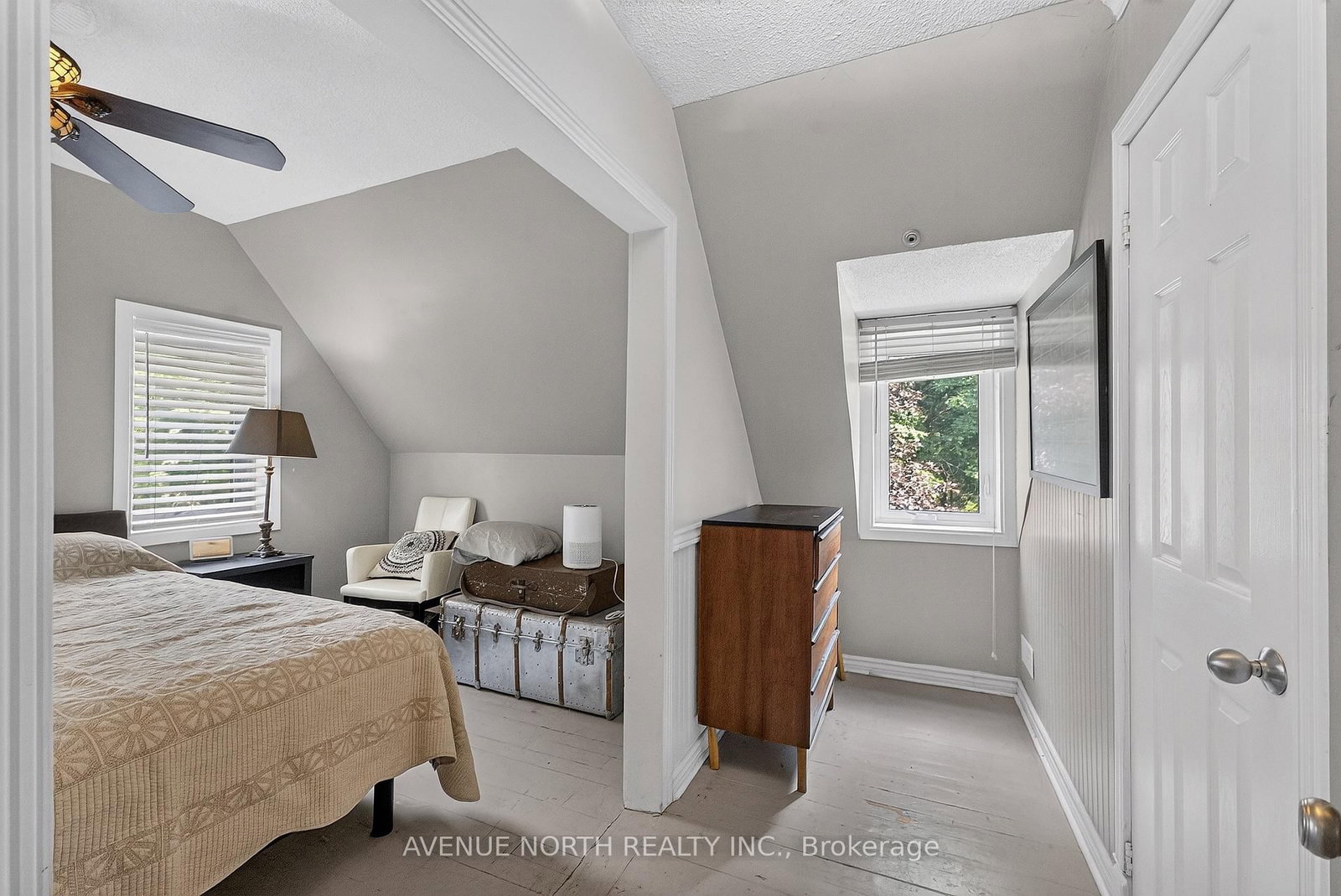 2943 Old Montreal Road • Ottawa, ON photo 18