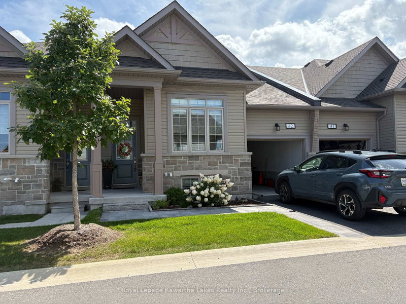 Unit 42 - 17 Lakewood Cres Crescent