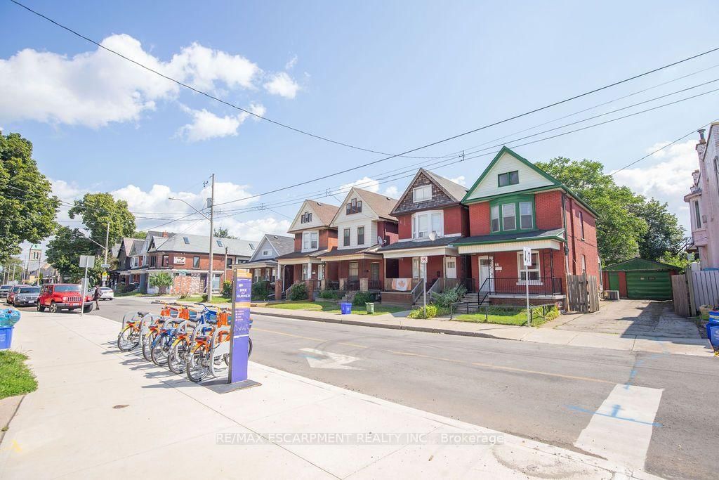 Detached House for sale at 66 Sherman Avenue, Hamilton, Ontario, L8L 6M2 - Stipley - MLS: X13698564
